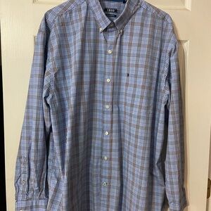 Izod Men's Blue Plaid Button-Down Shirt